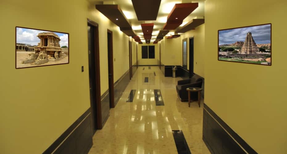 Vijayanagara Kings Court, Hospet 3